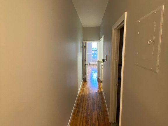 4th image of 234 E 106th St #3B5