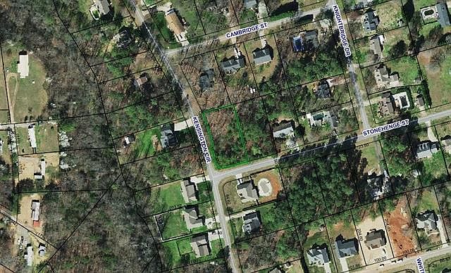 2nd image of 1385 Kensington Cir