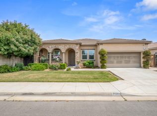 7993 N Justin Ave, Fresno, CA 93720