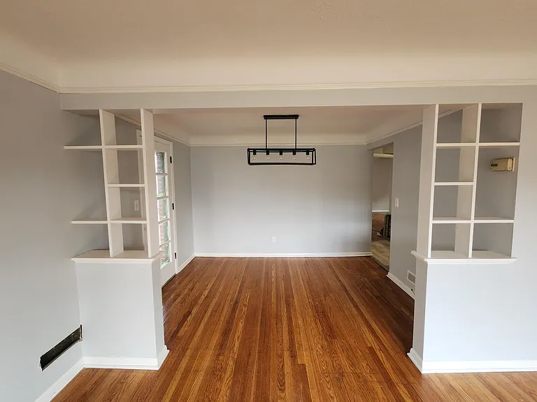 5985 Ridge Rd — Photo 6