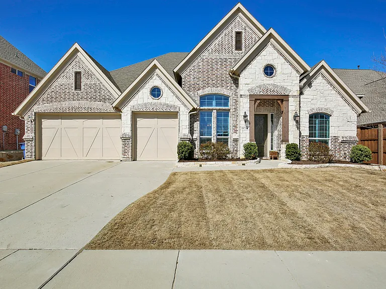13732 Eleanor Ave — Photo 6