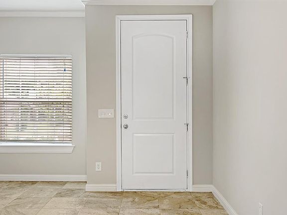 3rd image of 6618 Windward View Dr