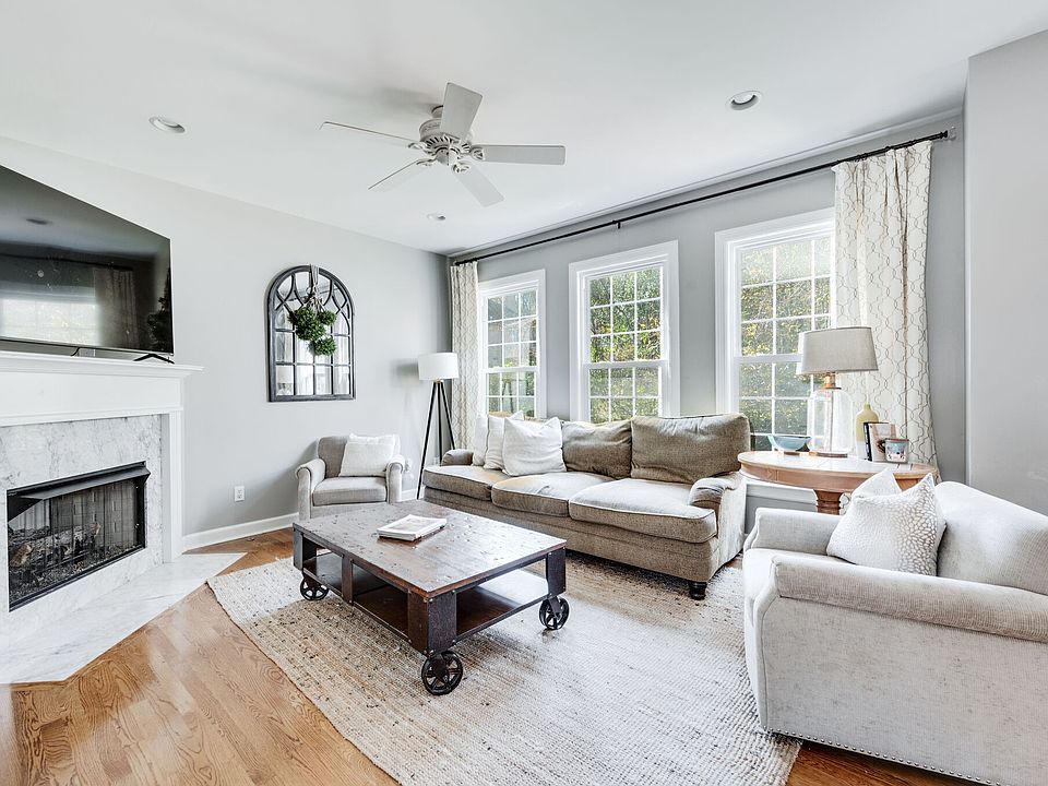 1st image of 6865 Collinswood Dr