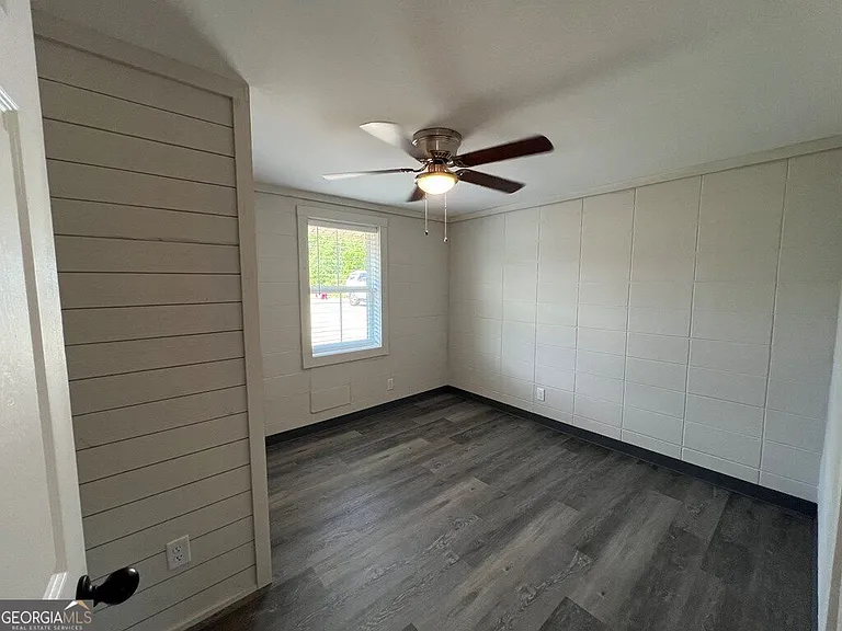 1102 Chappell St — Photo 5