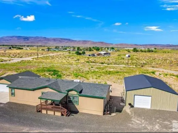 1575 Quince Ave, Silver Springs, NV 89429