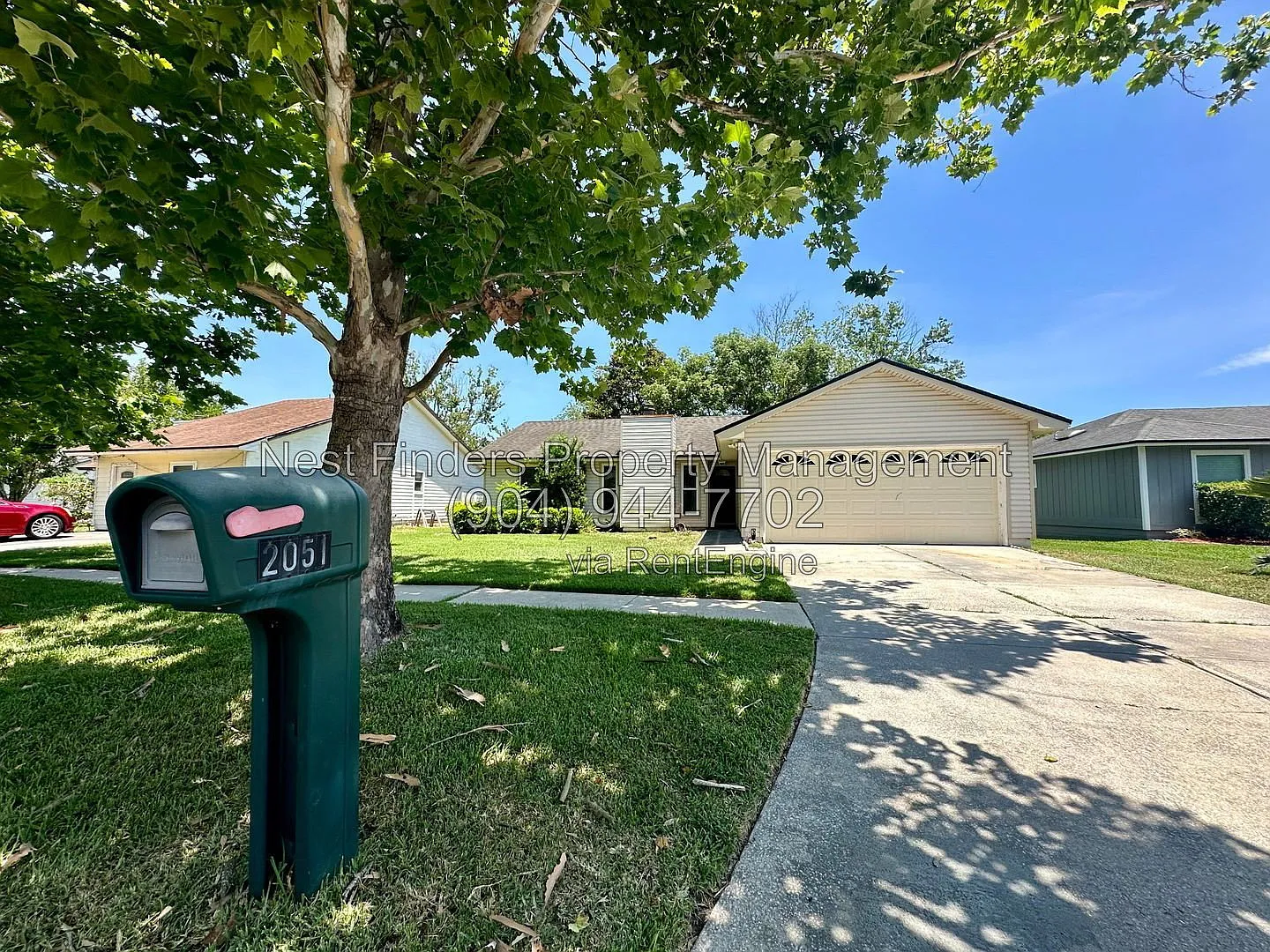 3 bed, 2.0 bath, 1446 sqft, $2,225 — Photo 2