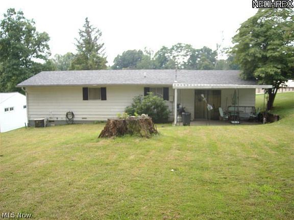 5th image of 211A E Main St