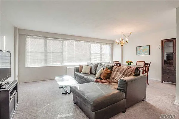 Sold by Douglas Elliman | media 20