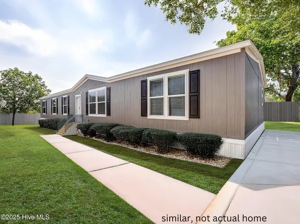 6831 Lewis Drive SE, Winnabow, NC 28479