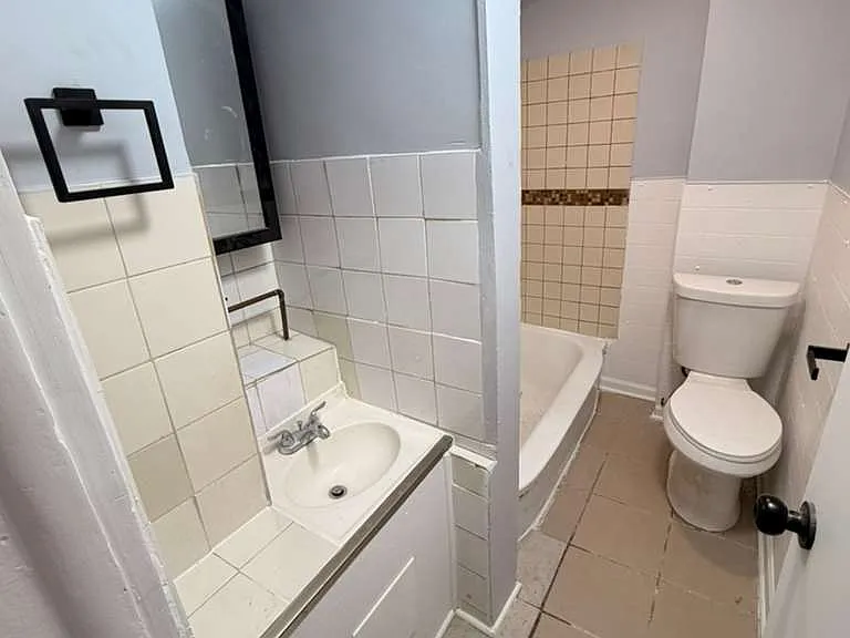 8927 S Muskegon Ave #1A — Photo 4