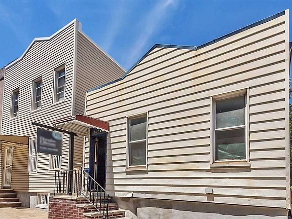 2nd image of 5625 Roosevelt Ave