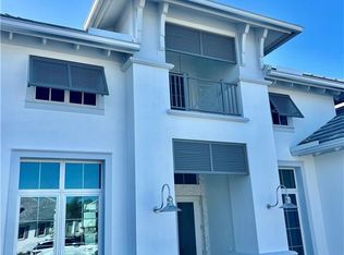 8828 Paradera Ct, Naples, FL 34113