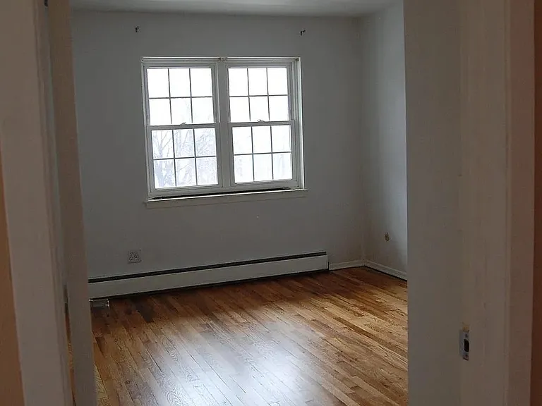 8 Colonial Rd #32 — Photo 7