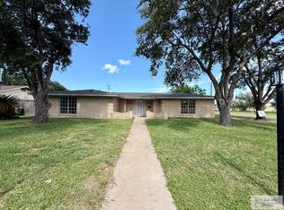 1093 Ash Ln, Raymondville, TX 78580