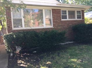 4835 Howard St, Skokie, IL 60077
