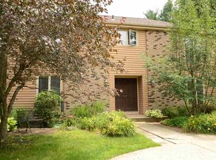 52180 Tammy Dr, Granger, IN