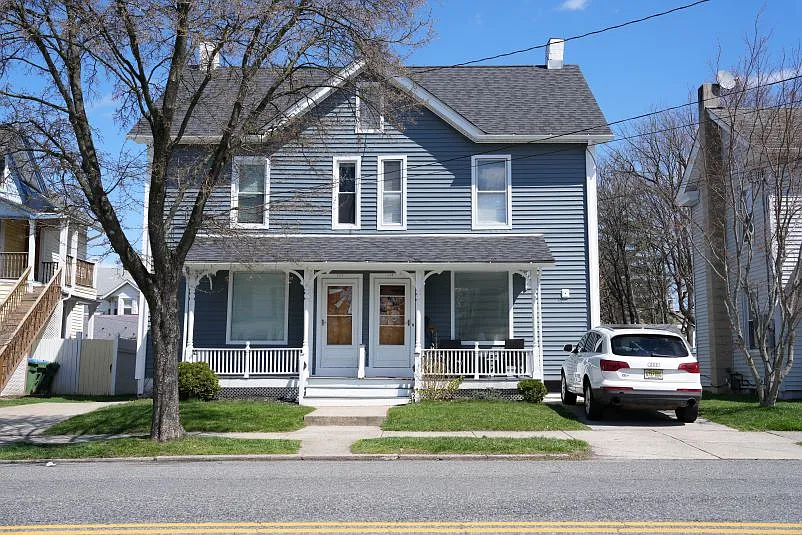 Building Photo - 627 Washington St
