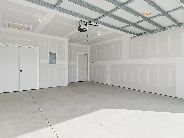 17133 W Lawson Cir — Photo 15
