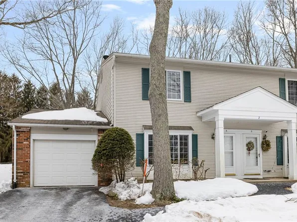 2 A Eagle Run, East Greenwich, RI 02818