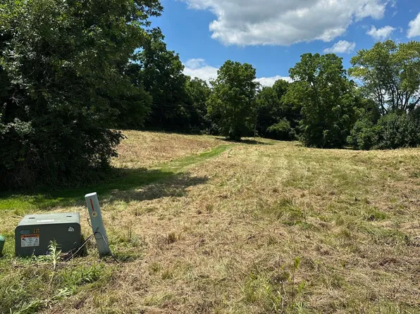 13800 Stablegate Dr, Walton, KY 41094