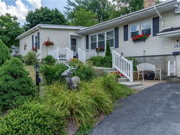 282 Thompson Blvd, Watertown, NY 13601