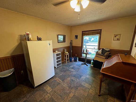 2nd image of 1426 Elm St