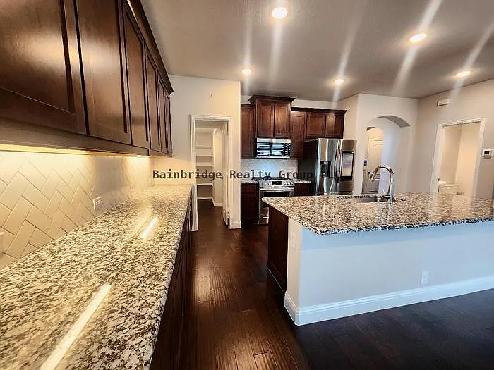 1024 Timber Ridge Dr — Photo 4
