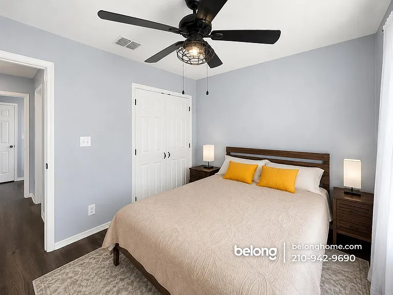 1803 Live Oak Dr — Photo 6