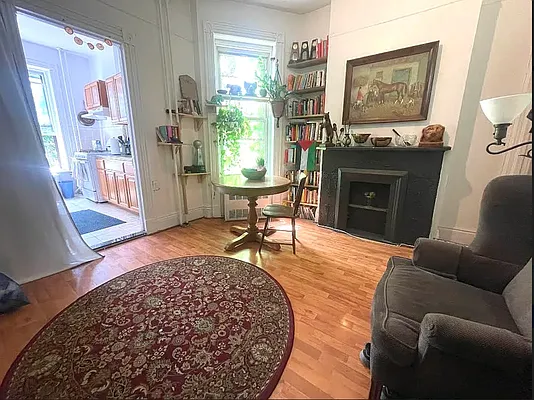 Rented by Building Equity Real Estate LLC | media 2