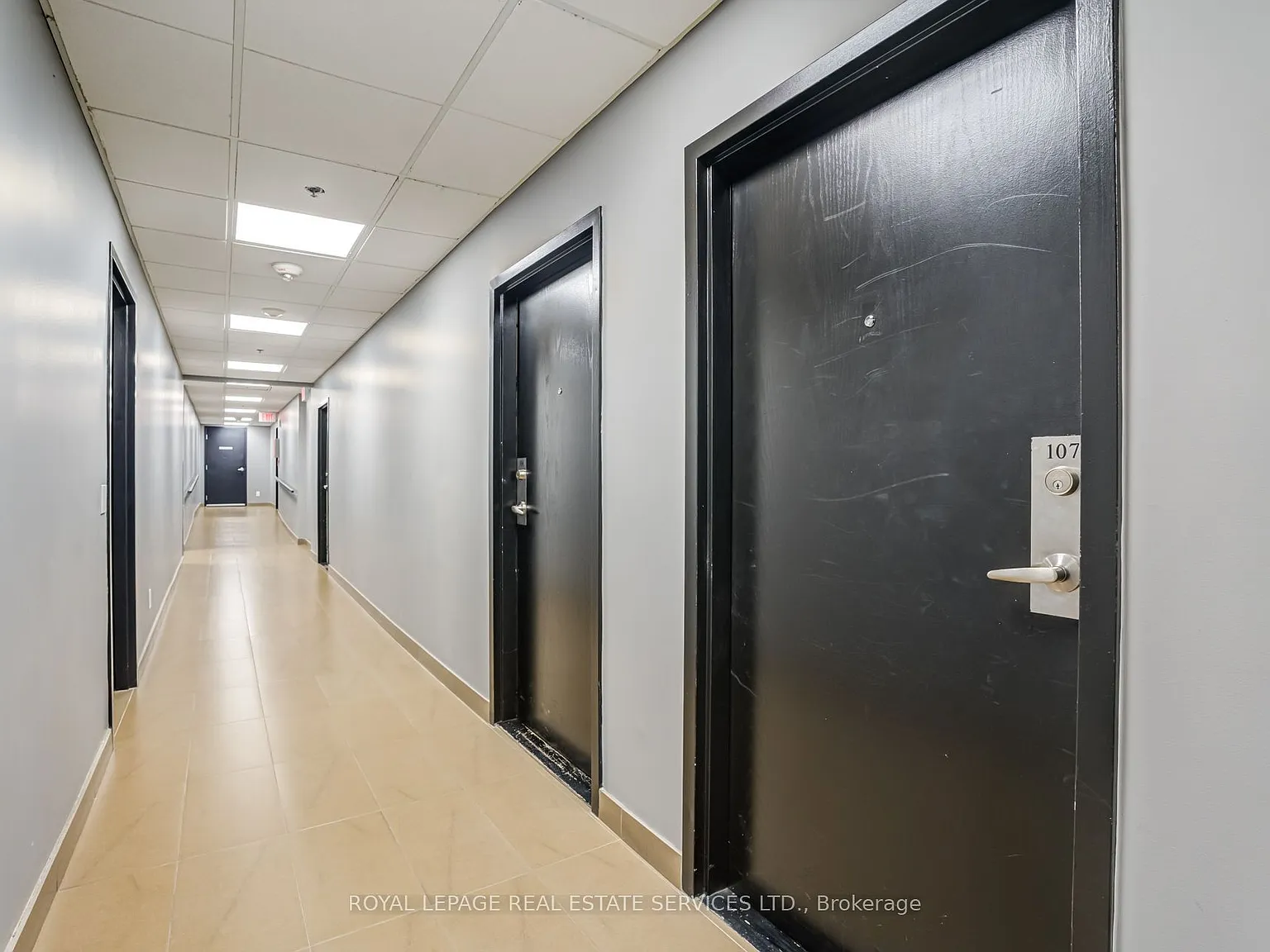 38 Joe Shuster Way — Photo 4