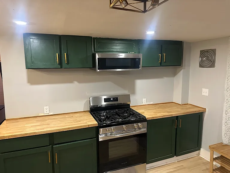 1648 Valley Dr — Photo 8