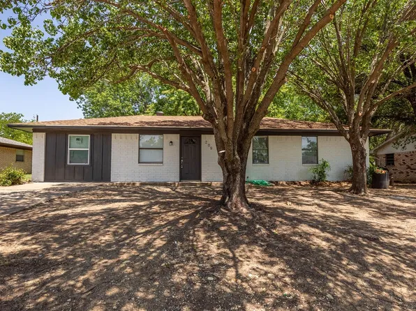 209 Southside Dr, Sanger, TX 76266