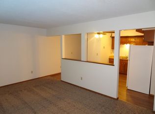 10331 Linnet Cir NW #102, Minneapolis, MN 55433