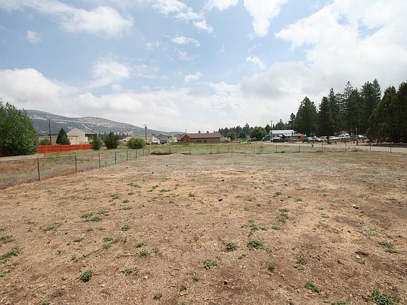 4th image of 725 W Aeroplane Blvd