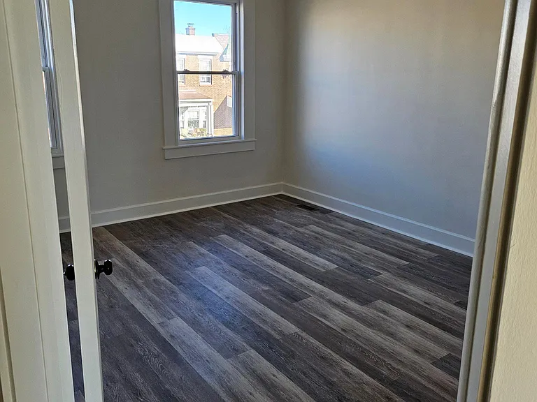4345 Sheldon Ave — Photo 10