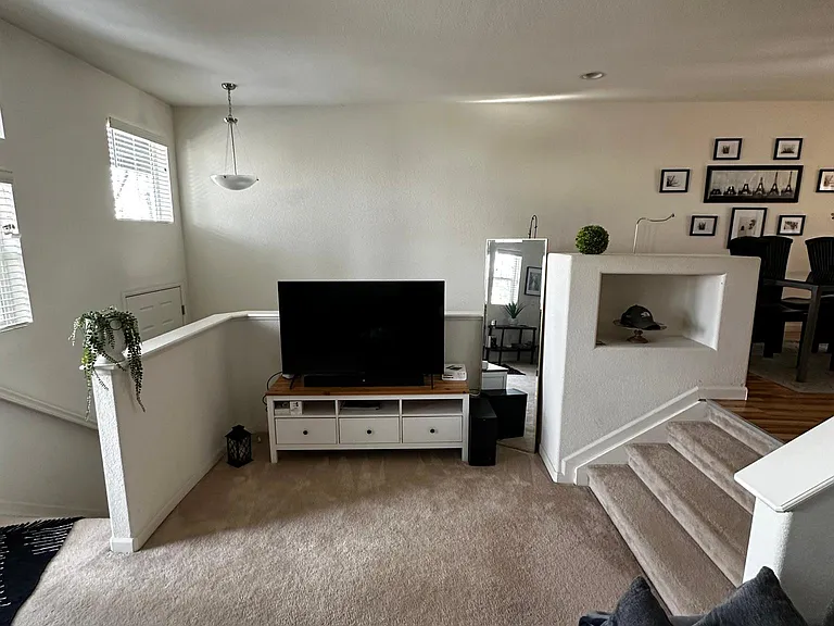 1705 Venice Ln — Photo 4