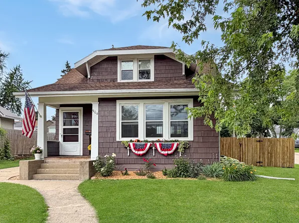 904 S McKinley Ave, Freeport, IL 61032