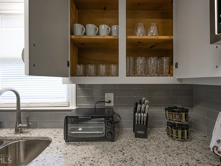 25 Jennifer Ln — Photo 10