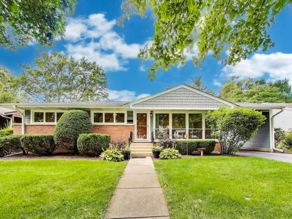 806 N Gibbons Ave, Arlington Heights, IL 60004