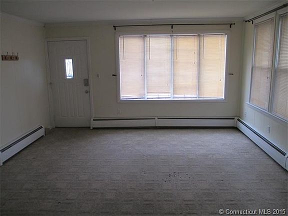 4th image of 67 Eastwood Ave