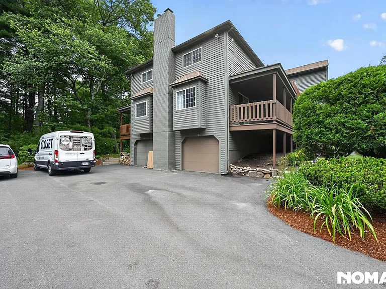 9 Voyagers Ln — Photo 33