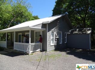 719 Oscar Smith St, San Marcos, TX 78666