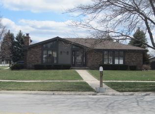 7831 167th St, Tinley Park, IL