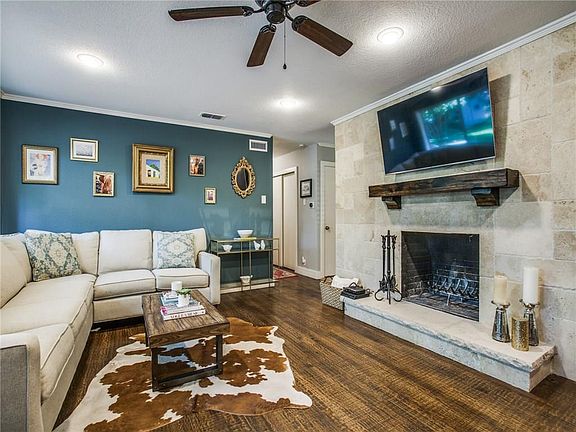 3rd image of 6525 Danbury Ln