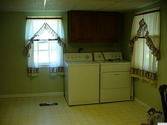 Home for Sale in Quincy, IL $59,900