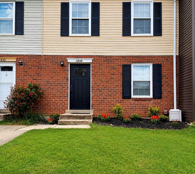 1st image of 1850 Hawk Ct