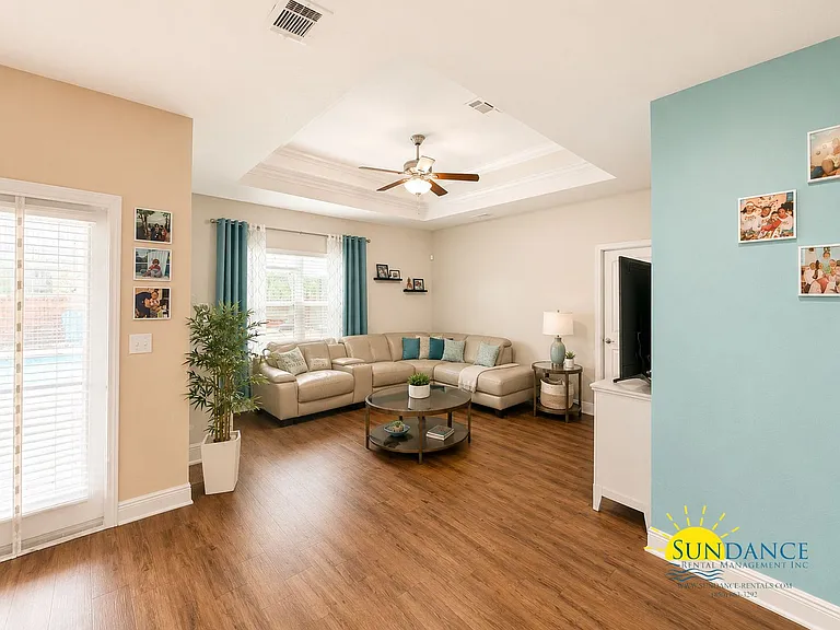 670 Teal St — Photo 5