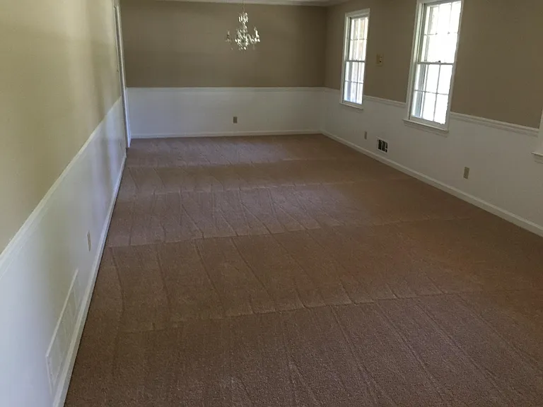2204 Vine St — Photo 10