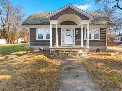 133 New London Ave, Warwick, RI, 02886