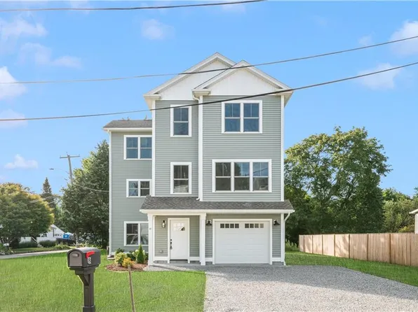8 Wheeler St, Warwick, RI 02889